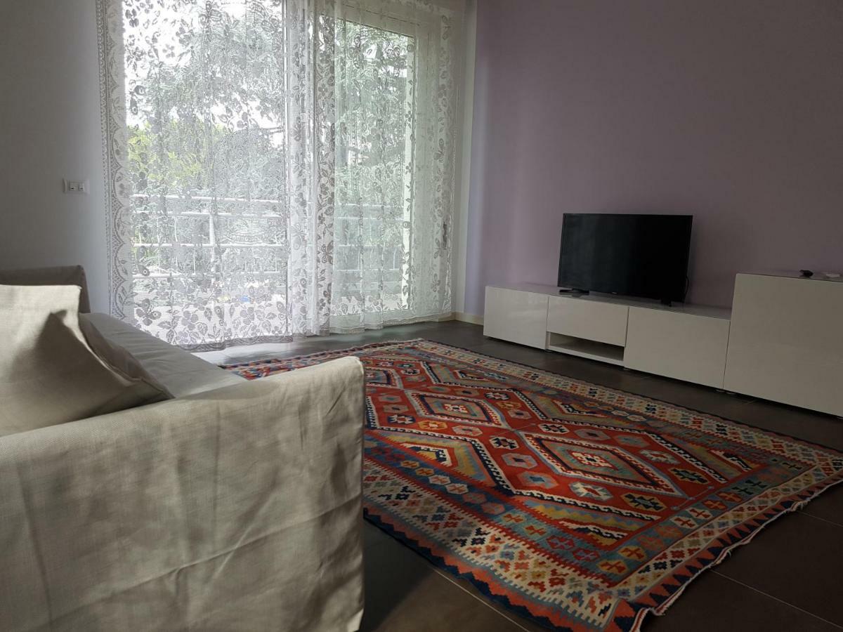 Appartamento Casa Savoia Desenzano del Garda Esterno foto